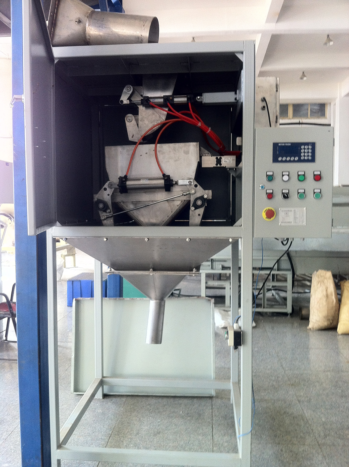 煙臺(tái)敞口閥口多用包裝機(jī)DCT50-CF-FK